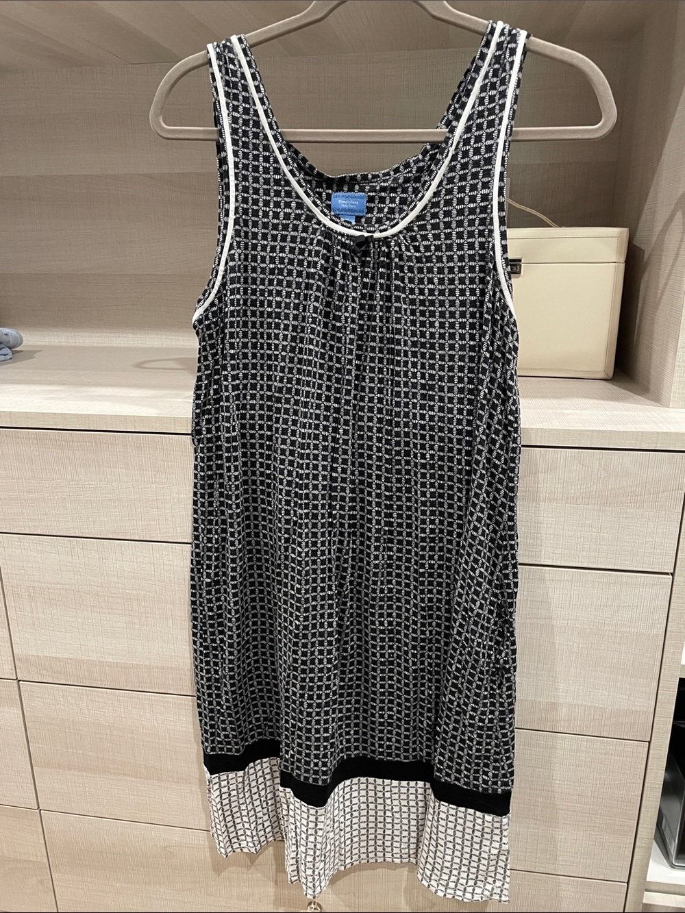 Simply Vera Vera Wang Black & White Geometric Sleeveless nightgown
